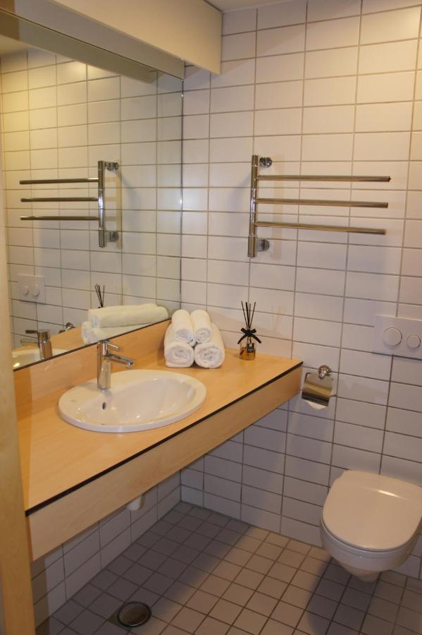 Zaliasis Slenis - Self Check-In Hotel - Free Parking Aukstkiemiai Esterno foto